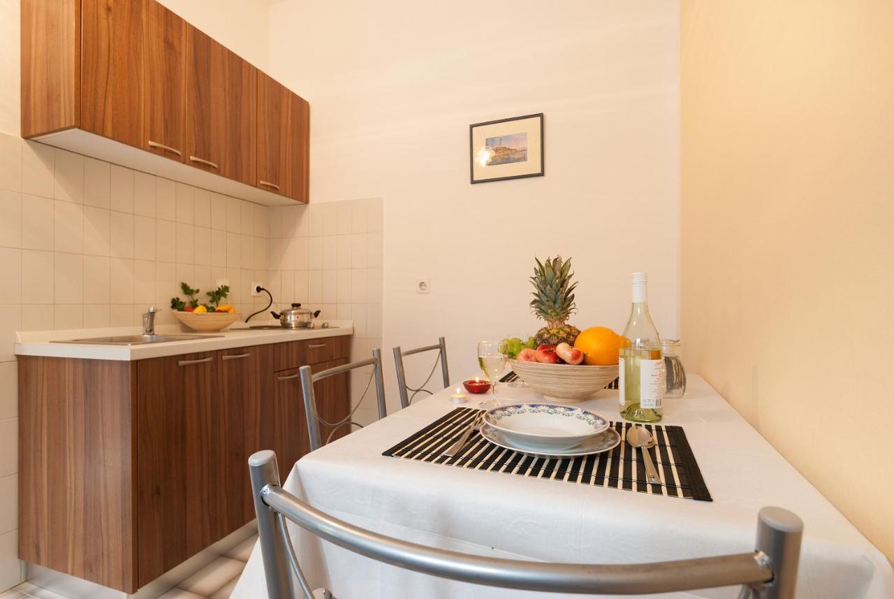 Weis Apartments Rovinj Quarto foto