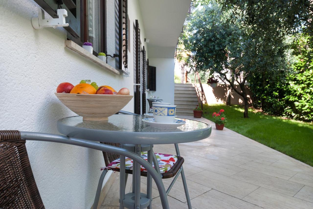 Weis Apartments Rovinj Quarto foto