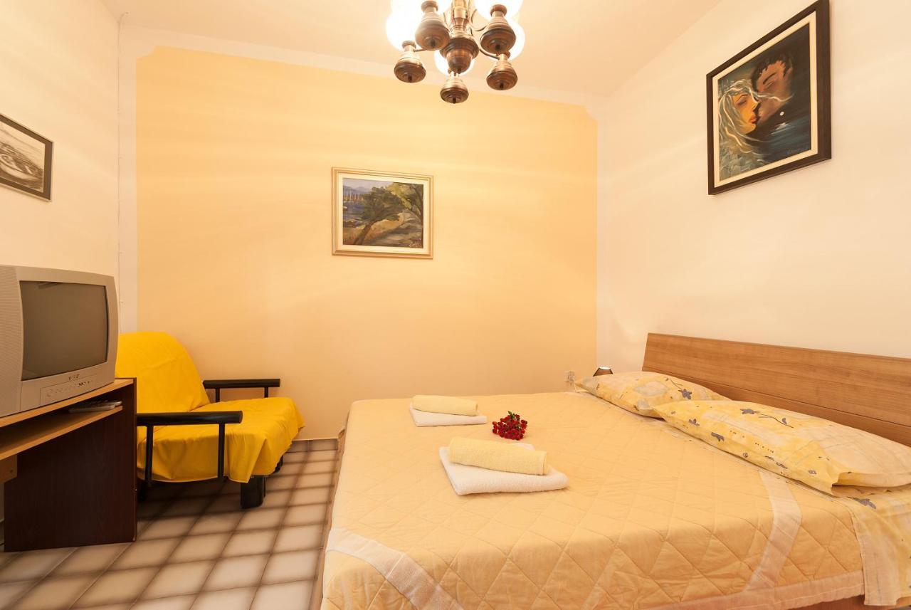 Weis Apartments Rovinj Quarto foto