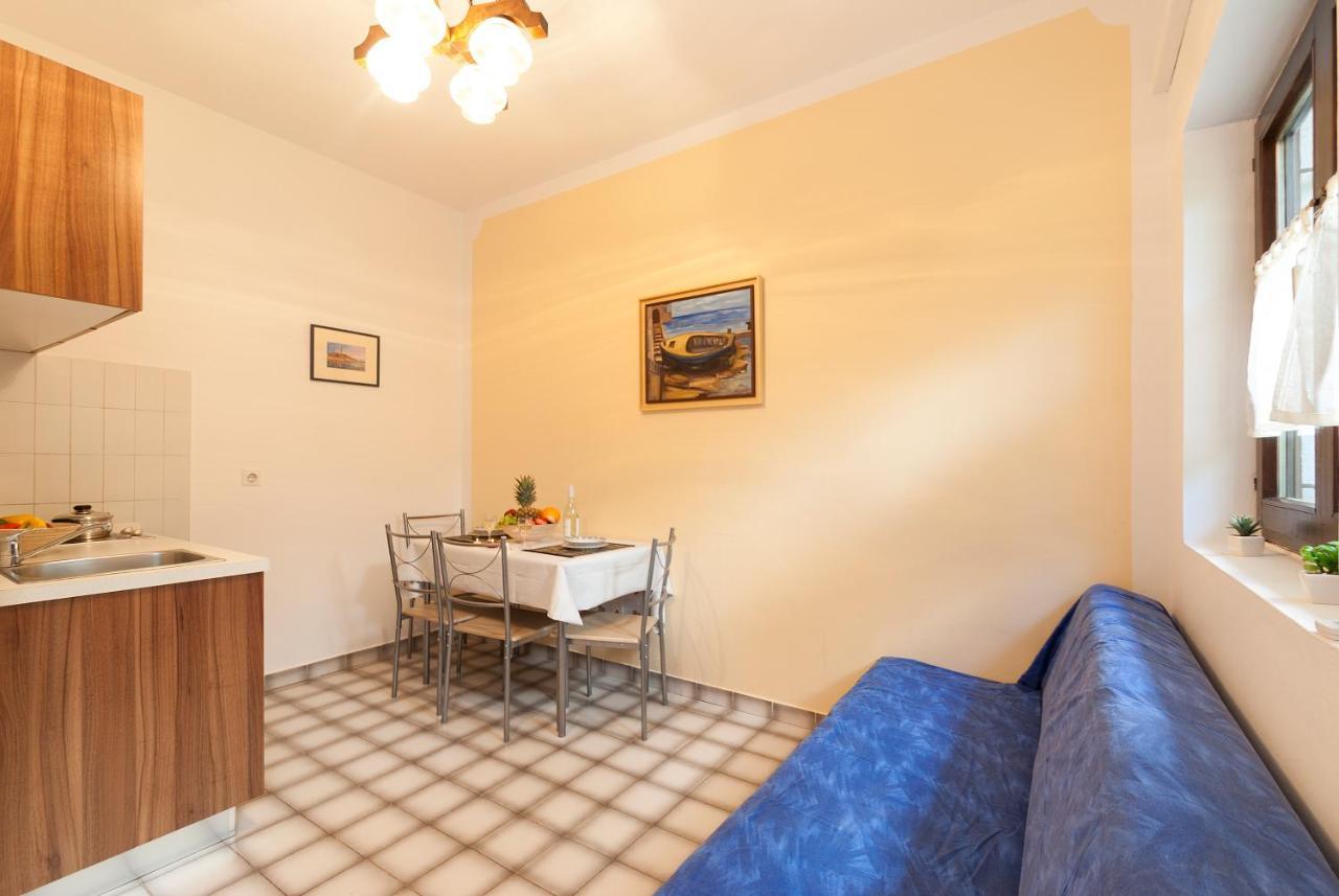 Weis Apartments Rovinj Quarto foto